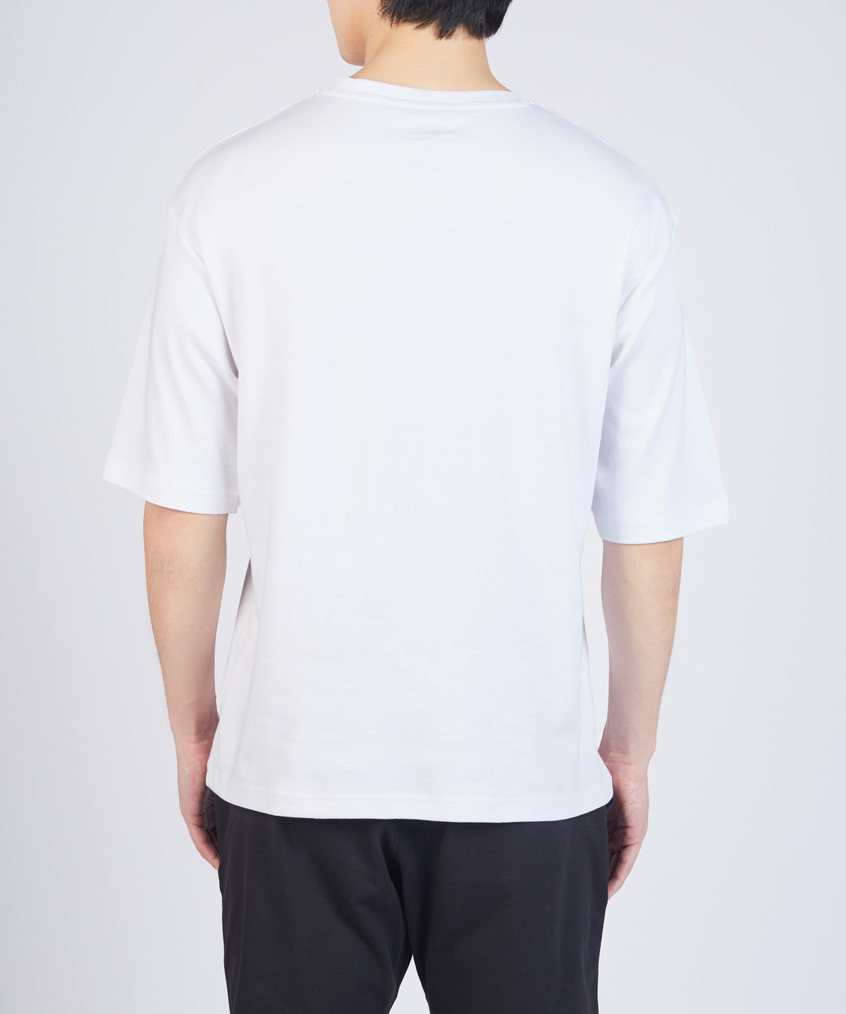 ONE Oversized Pocket Tee